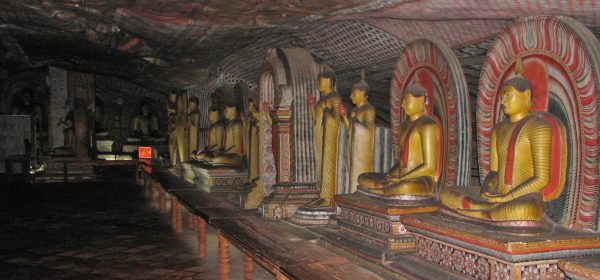 Sri_Lanka_-_055_-_Dambulla_Buddha_caves lufthlanka tours