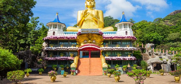 dabulla cave temple.