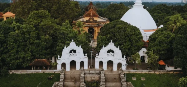 kelaniya-temple-sri-lanka
